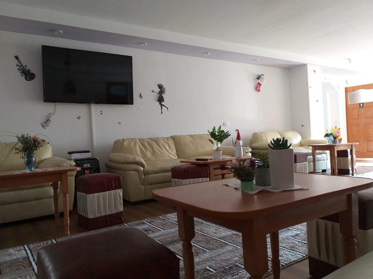 Vila Annemaryy Arbore エクステリア 写真